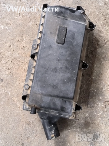 Кутия въздушен филтър за Голф 4 Сеат 1.4 VW Golf 4 Seat 1.4 036129611AM / 036129620C