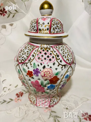 порцеланов буркан , снимка 3 - Декорация за дома - 49720394