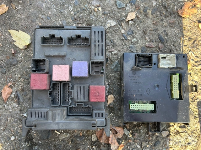 модул renault laguna 8200482049 8200534447 8200371619, снимка 2 - Части - 53031337