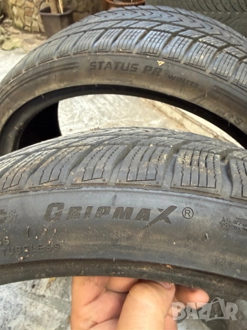 Зимни гуми 245/35/21 Gripmax, два броя, като нови