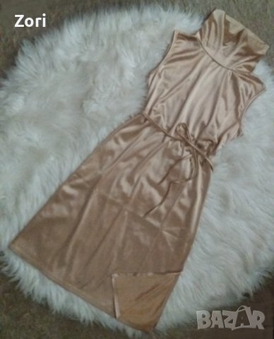 СУПЕРЕФЕКТНА сатенирана рокля с поло-яка в перлен бежово-златист цвят, снимка 3 - Рокли - 37898477