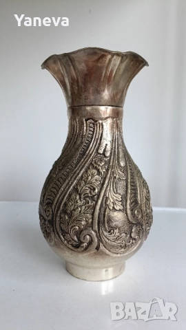 Vintage , масивна , метална , посребрена ваза . 