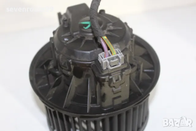 Мотор вентилатор парно Форд Фиеста 6 2011 1.4tdci 68hp Ford Fiesta 6 VP8E2H-18456-AA, снимка 4 - Части - 48254792