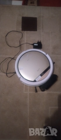 Прахосмукачка - робот / неработеща