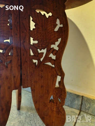 Прекрасна Дървена Масичка-Дърворезба, снимка 5 - Антикварни и старинни предмети - 52029069