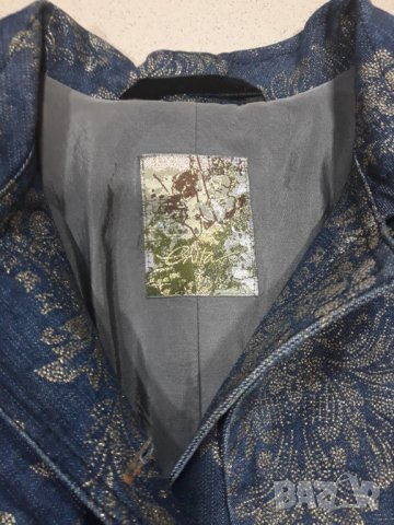 Елегантно дамско тъмносиньо яке / сако със златисти мотиви Енита, снимка 2 - Сака - 31343782