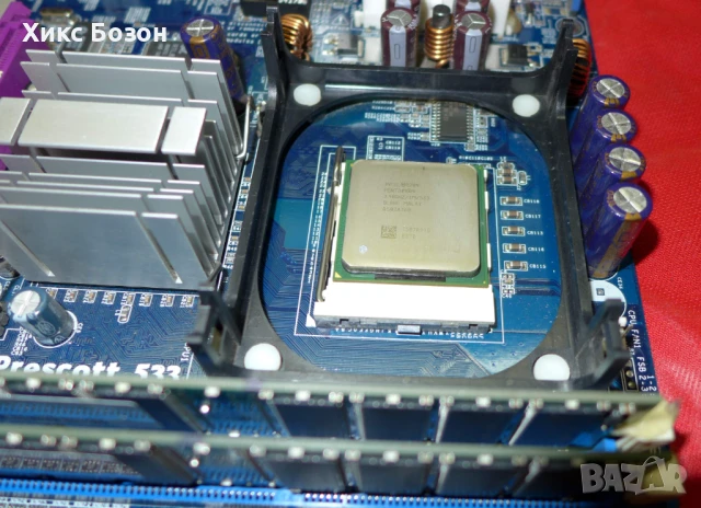 Дънна платка антика Asrock P4i45GV Intel s.478 с процесор и   охладител, снимка 6 - Работни компютри - 50759797