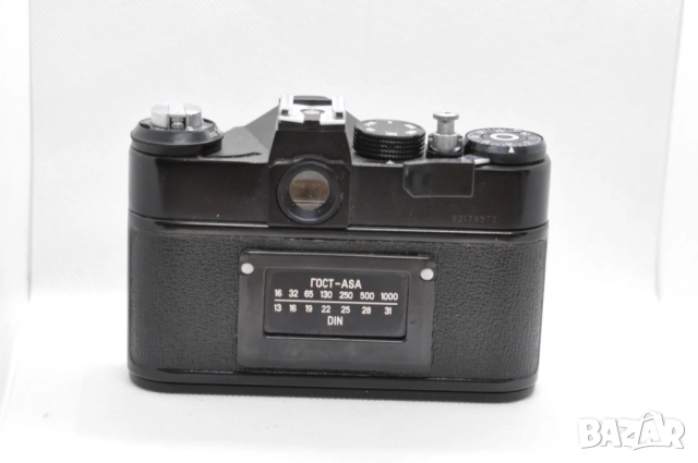 Два фотоапарата Зенит, Zenit, снимка 10 - Фотоапарати - 52390469