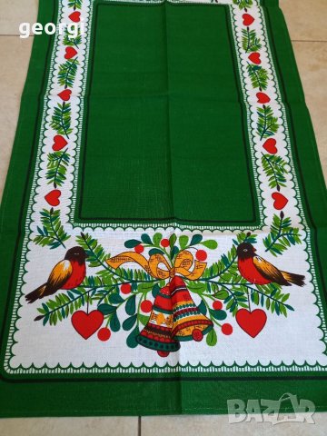Коледна покривка 40х80см  10/3, снимка 2 - Покривки за маси - 38778428