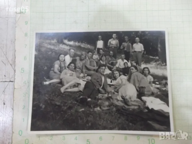 Снимка стара на българи на пикник в Америка