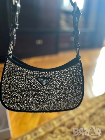 Prada красива чантичка, снимка 11 - Чанти - 53044265