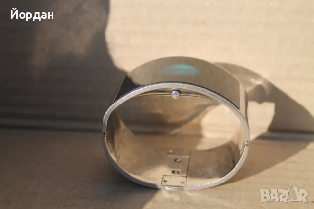 Дамски часовник гривна ''Calvin Klein'', снимка 2 - Дамски - 49392048