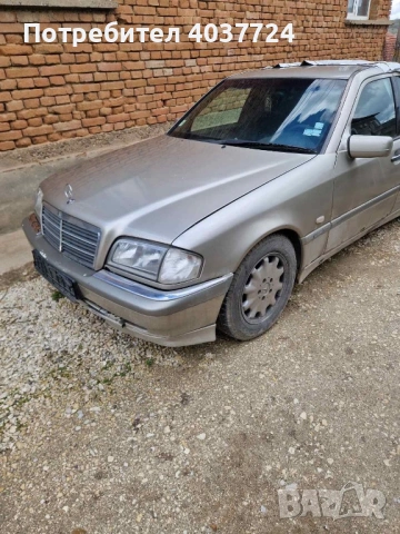 Mercedes C220 2.2 CDI ЦЯЛ ЗА ЧАСТИ, снимка 4 - Автомобили и джипове - 54117249