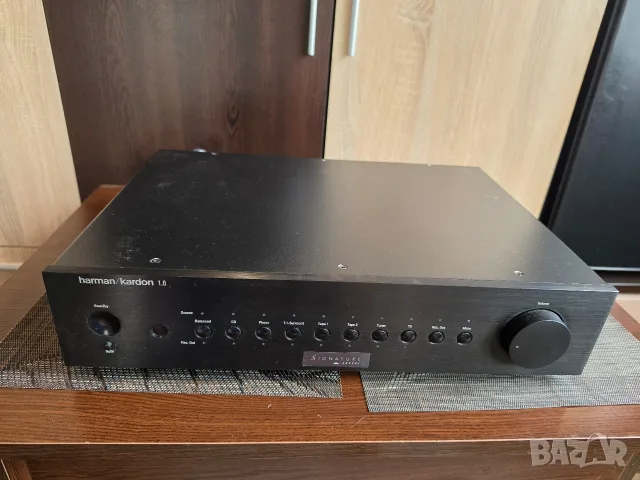 Продавам предусилвател Harman Kardon 1 .0 Signature 