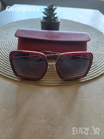 Слънчеви очила Guess