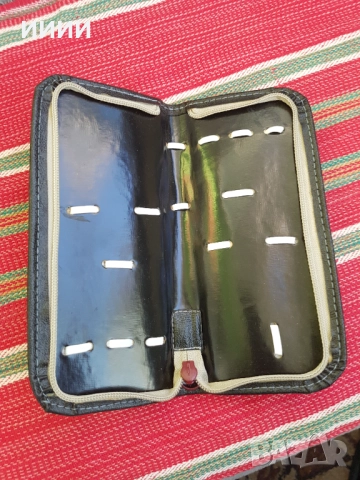 Несесер за прибори за хранене 