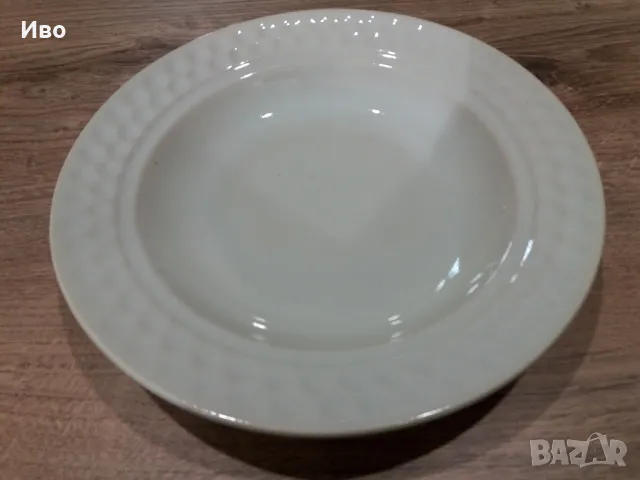 Порцеланови чинии, снимка 2 - Чинии - 48562445