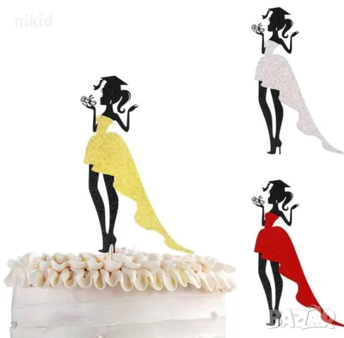 Седнало момиче златна рокля с тога завършване бал Абитуриент брокатен топер украса декор парти