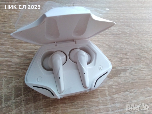 Бели светещи слушалки, снимка 3 - Bluetooth слушалки - 44580303