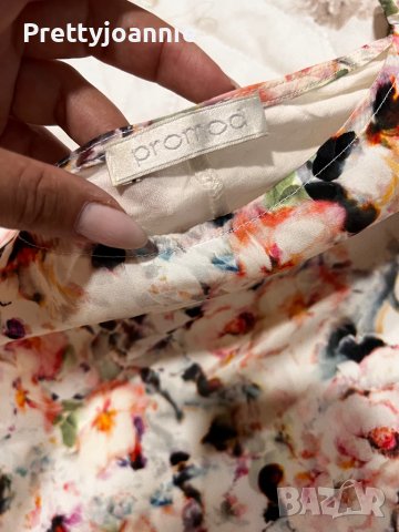 Бяла блуза на цветя с 3/4 ръкав, снимка 2 - Блузи с дълъг ръкав и пуловери - 36904270