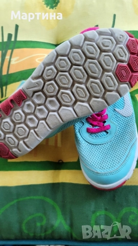 Детски маратонки Найк 33,5 н, снимка 3 - Детски маратонки - 51551450
