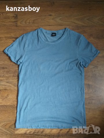hugo boss troy - страхотна мъжка тениска КАТО НОВА, снимка 4 - Тениски - 37636698