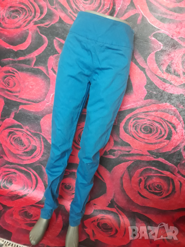 Ярко сини панталони тип дънки с висока талия Л