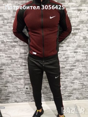 Спортен екип Nike , снимка 4 - Спортни дрехи, екипи - 38492071