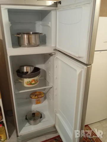 ПРОДАВАМ хладилник индезит не работещ, снимка 2 - Хладилници - 50947860