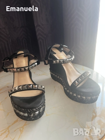 Louboutin сандали с платформа, снимка 16 - Сандали - 56202571