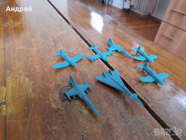 Стари фигурки,играчки,самолети, снимка 3 - Колекции - 35650502