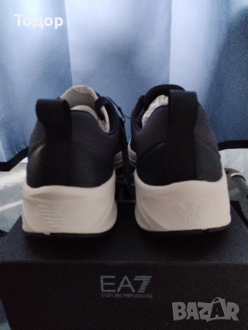 Emporio Armani EA7 42 номер, снимка 3 - Маратонки - 52095866