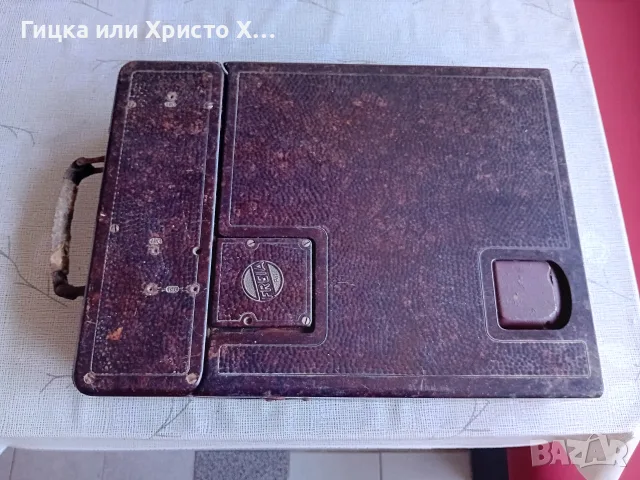 FREIA PAT – оригинална немска винтидж шевна машина (около 1951 г.) Предлагам рядка електрическа шев, снимка 6 - Антикварни и старинни предмети - 55965417