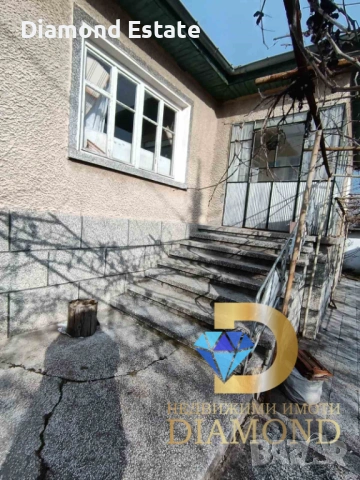 Двуетажна къща в село Върбица общ. Димитровград, снимка 2 - Къщи - 49859239