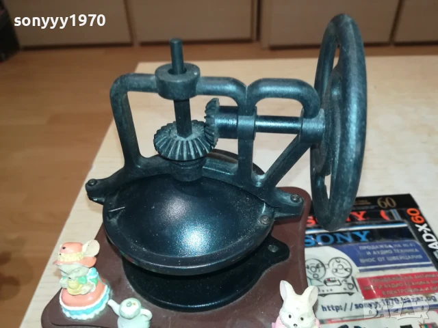 МУЗИКАЛНА МЕЛНИЦА 0606251024, снимка 3 - Антикварни и старинни предмети - 50570837
