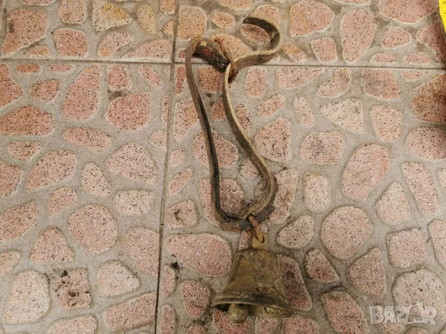 стара бронзова камбана