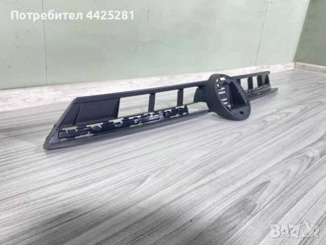 решетка радиаторна  VW Polo 2020-2025 г. #1037V, снимка 3 - Части - 52678472