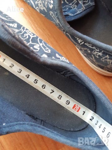 Детски гуменки H&M /за физкултура/, номер 34 - 22 см, снимка 4 - Детски гуменки - 38268744