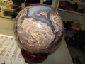 Голяма сфера от вулканичен ахат. Произход Мадагаскар. Тегло 10.6кг. Подходяща за медитация, йога, снимка 6