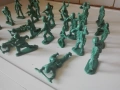 Пластмасови войници - 3 лота., снимка 3
