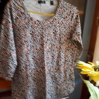 Нова дамска блузка, снимка 1 - Блузи с дълъг ръкав и пуловери - 38985099