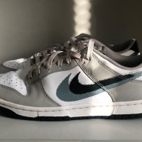 Nike Dunk Low Stencil Swoosh , снимка 1 - Маратонки - 42250182