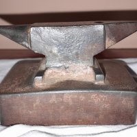Стара малка бижутерска наковалня, снимка 1 - Други ценни предмети - 44488340
