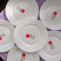 Големи чинии- Bormioli Rocco , снимка 1 - Чинии - 42755594
