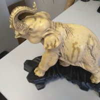 Керамичен слон с поставка, снимка 2 - Други ценни предмети - 39052248