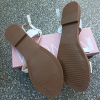 Дамски / детски летни чехли / сандали, нови, бели, с кутия и етикет, снимка 3 - Сандали - 38041496