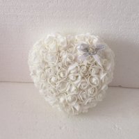 Сърце от рози с панделка, снимка 1 - Романтични подаръци - 34210980