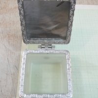 Кутия стъклена с капак и огледало, снимка 4 - Други ценни предмети - 29442171
