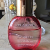 Фиксатор за грим Clarins fix make-up long lasting , снимка 2 - Декоративна козметика - 29831580