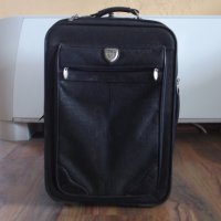 Продавам марков датски куфар на колелца., снимка 1 - Други стоки за дома - 30027571